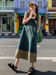Casual Dresses Iyundo 2023 Summer Niche Design Denim Dress Straps Spliced Midi Vintage High Waist Loose Straight Korean Clothes