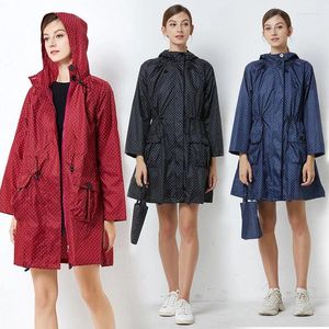 Raincoats Fashion Round Dot Girl Raincoat Waist Outdoor Hiking To Work Short Adult Student Coat Poncho