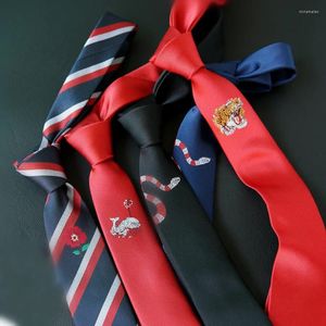 Lenços 2023 bordado preto vermelho posicionamento gravata masculina bordado versão coreana do britânico estreito 5cm 6cm acessórios de tendência