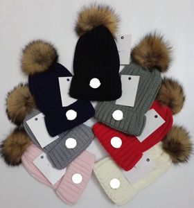 Women Hats Designer Knit Cap Hat Raccoon Fur Fur Ball Kalit Cloche Hat ColdProof Warm Unisex Styl odpowiedni dla mężczyzn i kobiet nosza ogon głowy odpowiedni dla większości ludzi