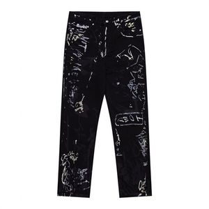 Herren-Hosen in Übergröße, Patchwork-Buchstaben-gestickte Hose im neuen Stil mit Leggings, modische und vielseitige lässige Jeanshose j38s3