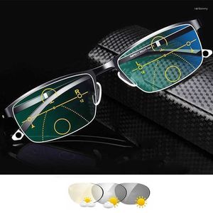 サングラスPochromic Progressive Multifocal Reading Glasses Men Perbyopic Black Ultra Light Half Frame Anti Blue