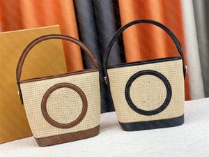 Omuz Çantası Tasarımcı Çanta Kadın Kova Çantası Örgü Rattan Rattan Büyük Kapasiteli Tavalar Hasır Dokuma Çantalar Lady Straw Bags