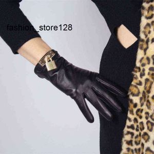 good Luxury Metal Lock Women's Sheepskin Touch Screen Gloves Winter Warm Velvet Lined Genuine Leather Gloves Female Black Glove