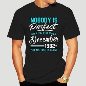 Herren T-Shirts Online Rundhalsausschnitt Herren Baumwolle Kurzarm Nobody Is Perfect Oktober 1982 2023 Modische Marke-1439A