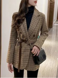 Women's Wool Blends tweed jacka för kvinnor lyxiga vintage förtjockar rutiga blazerjackor koreansk stil midjeband brittiska rockar 230928