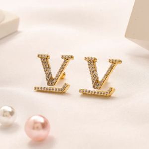 Brincos de designer LetterY Designer pulseira e colar banhado a ouro 18K brincos geométricos de cristal para o dia dos namorados acessórios de joias com caixa