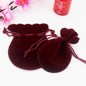 Bolsas de jóias 100 pçs/lote sacos de veludo vermelho profundo 8x10cm pequenas jóias/embalagem mp3 natal/doces/presente de casamento