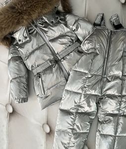 Para baixo casaco crianças boutique roupas 2023 outono inverno jaqueta cor sólida 2 peças define coar grande gola de pele unisex macacão quente 230928
