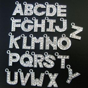 Gioielli di moda 130 pz / lotto 12mm A-Z strass lettera pendente pendente fascino fai da te alfabeto adatto per braccialetto in pelle300D