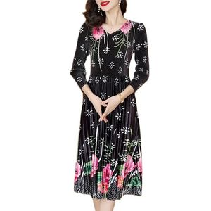 Retro Floral Slim Black Velvet Dress 2023 Damen Designer Ausgehen Urlaub Party V-Ausschnitt Elegante Plissee Kleider Herbst Winter Büro Dame Langarm Midi Kleider