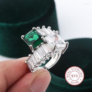 Cluster Rings Luxury Emerald Square Princess Justerbar öppningspar Ring för kvinnor Oregelbundna diamantengagemangsgåva Smycken Silver