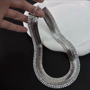 Ny Diamond Wide Big Pendant Halsband Guldfyllda fina smycken Choker Dubbel rad Hårdvarudesigner Locket Bangle For Women Par Fashion Cool