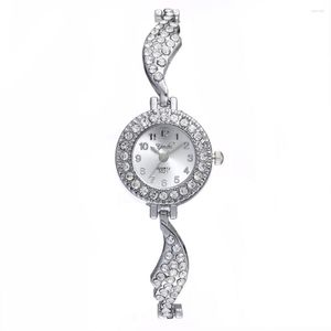 Wristwatches Women's Wing Alloy Quartz Watch Full Diamond Luxury For Women Watches