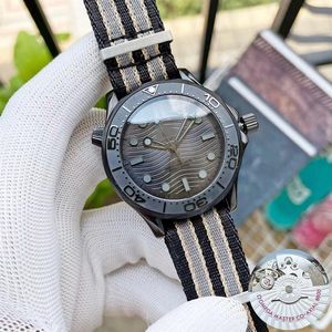 Роскошные мужские часы высочайшего качества, 300-метровое погружение, совершенно новые углеродно-черные Super-Luminnova, кожа со светящимся покрытием, Fine Stee2666