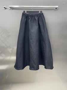 Saias Moda Preto Vintage 3D Jacquard Tecido Bola Vestido Saia para Mulheres 2023 Alta Qualidade Back-Zip Mid-Calf Senhora Completa Outono