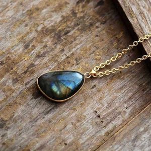 Moda natural labradorite colares pingentes em forma de s luz solar energia pedra feminino moonstone colares jóias femininas drop281l
