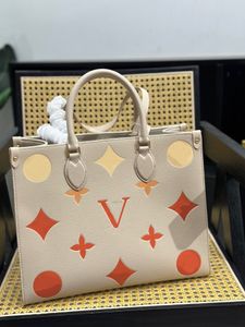 Lyxkvinnor väskor mode shopping väskor tryckta handväskor designer högkvalitativa tygväskor blomma präglade rosa tyg handväskor klassisk axelväska