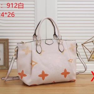 New high quality designer large capacity Tote bag Fashion Tote bag All shoulder crossbody bag printed women's bag Simple commuting bag