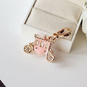 Pendant Necklaces Fashion Pink Princess Carriage Charm Women Handbag Zipper Key Chains Moves Small For Girl Necklace Jewelry Gift