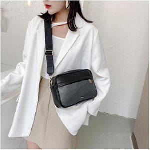 Women Messenger Bags Brand Men's Handbags Postman bags spring fashion show functional and practical one-shoulder bag297A