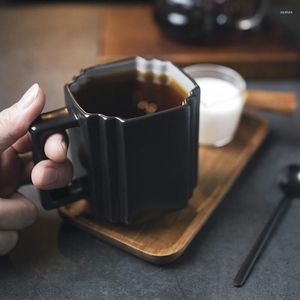 Tassen 220 ml schwarze quadratische Keramiktasse Retro amerikanische Kaffeetasse Frühstücksmilchporzellan mit Griff