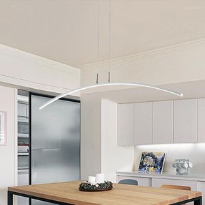 Lampade a sospensione Luci moderne a LED per tavolo da cucina, sala da pranzo, soggiorno, studio, forma ad arco, cavo appeso, lucentezza, telecomando per interni