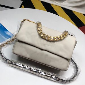 5A Fashion 19 Flap Crossbody PAGS 2021 Märke Luxurys Designers Women Bag Gold Chain Axel Purse Pink Pochett Envelope Wallet B3081