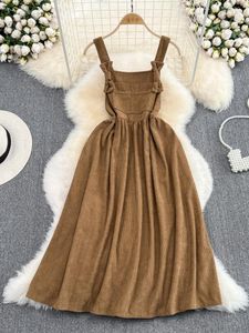 Casual Kleider Foamlina Frauen Cord Kleid Frühling Herbst Spaghetti Strap Ärmel Lose Taille A-linie Midi Vintage Weibliche