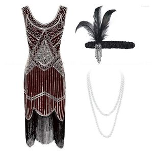 Casual klänningar 1920-talets Gatsby-paljettpärlspärrad vintage fransad paisley klaff svart guldklänning med 20Sart deco-tillbehör uppsättning plus storlek XS-4XL