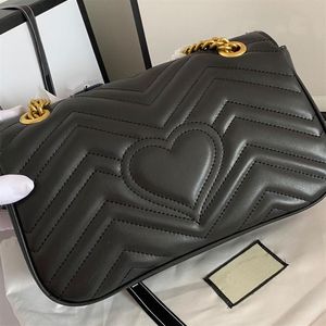 Messenger Bag Chain axelväska handväska mode vanlig kohud äkta läder bokstav hårdvara hasp högkvalitativ hjärtmönster248b