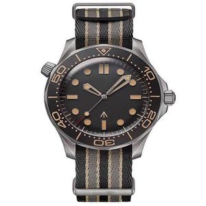 Luxusuhr Diver 007 Edition Master Planet 600m 2813 Automatische mechanische Bewegung Herrenuhren Stahlband Sportarmbanduhren2537