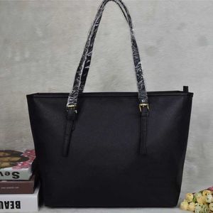 high quality Hot selling classic style Lady purse casual handbags fashion purse women bags PU leather handbags ladies shoulder tote 6821 case