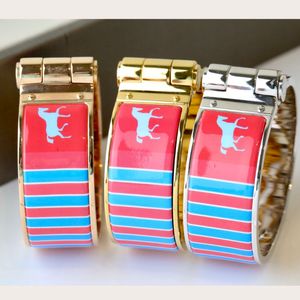 Emalj Clic Bangle for Women Charm Armband 20mm Middle Size Snap-Fasten Red Horse Emamel