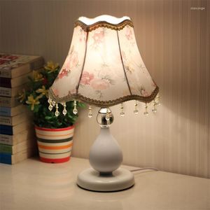Lampy stołowe Klasyczne rocznik do sypialni Lampa nocna nowoczesne europejskie kryształowe biurko światła salonu E27 UE UK UK Plug