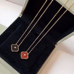 Collana da donna Trifoglio Lusso1 Collane in oro con diamanti Catena di materiali di fascia alta Designer Agata 18K Ciondolo gioielli Non tramonterà mai Designer non allergico per le donne