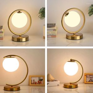 Tischlampen Nordic Messing Ring Glaskugel Lampe Moderne LED Schlafzimmer Wohnzimmer El Home Decor Schreibtisch Augenschutz