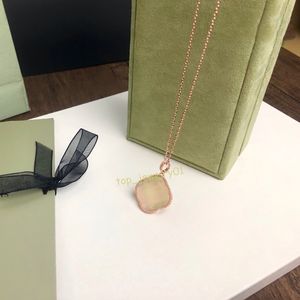 Kadın Kolye Yonca Lüks1 Altın Elmas Kolyeler Yüksek Uçlu Malzeme Zincir Tasarımcıları Agate Fashionjewelry Kolye Asla solma Alerjikli Mücevher -1
