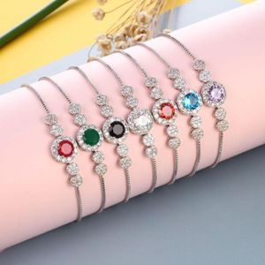 Bracelets de charme para meninas de verão Moda Sweet Bracelet Light Luxury Micro-Inchaid Zircon Handle Ladies Jóias Presente de noiva ajustável