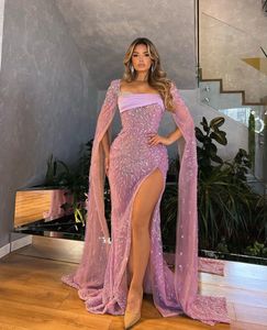 Pink Evening Dresses Sleeveless Capes Bateau Hollow 3D Lace Hollow Appliques Sequins Sparkly Side Slit Floor Length Celebrity Plus Size Prom Gowns Party Dress