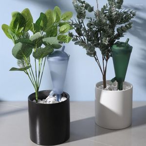 散水装置ドリッパークリエイティブプラスチック植物自宅用の怠zyなフラワーデバイス