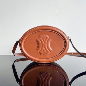 Okrągła torba TRIOMPHES Luksusowy projektant Owalny portfel Gładka skóra cielęca brązowy vintage Torby na ramię skóra damska męska pochette torebki wybieg Crossbody mini kopertówka