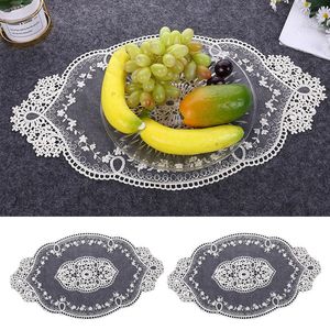 Table Mats European Lace Embroidery Hollow Oval Placemat Anti-scald Coffee Bedroom Restaurant Food Fruit Pads Wedding Party Decor