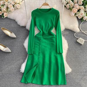 Casual Kleider VANOVICH 2023 Herbst und Winter Koreanischen Stil Frauen Vintage Temperament Oansatz Taille Dünne Schlitz A-linie Gestrickte Lange Kleid