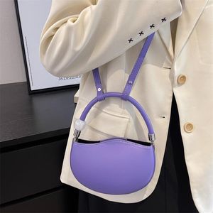 Bolsas de noite 2023 bolsa de ombro de verão para mulheres textura de cor sólida miçangas crossbody designer de luxo de luxo bolsas