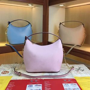 Women Luxurys Designers Bags 2021 fashion comfortable women's shoulder bag Three in one package numberM45697 Size24 22 13cm322o