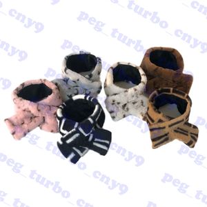 Designer Pets Bib Dog Apparel Pet Plush Scarf Winter Outdoor Dogs Bandanas Bichon Teddy Puppy Bibs Accessories