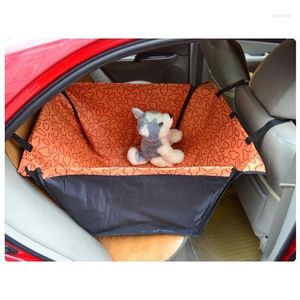 Köpek araba koltuğu, taşınabilir taşıyıcı torba su geçirmez arka arka kedi kapağı paspasları kapsar.