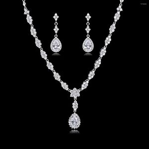Серьги ожерелья устанавливают модные хрустальные CZ Cubic Циркониевые свадебные серьги для женских аксессуаров вечеринки CN10186