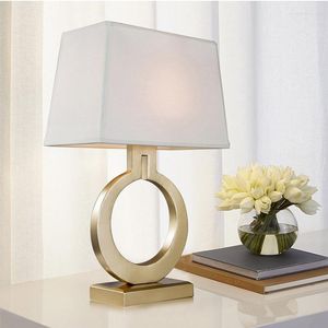 Lâmpadas de mesa nórdica lâmpada decorativa luminária de luxo de luxo de designer personalizado sala de modela
